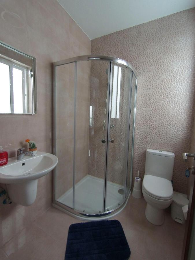 F7 Room 1, Private Double Room With Private Bathroom In Shared Flat Msida Kültér fotó