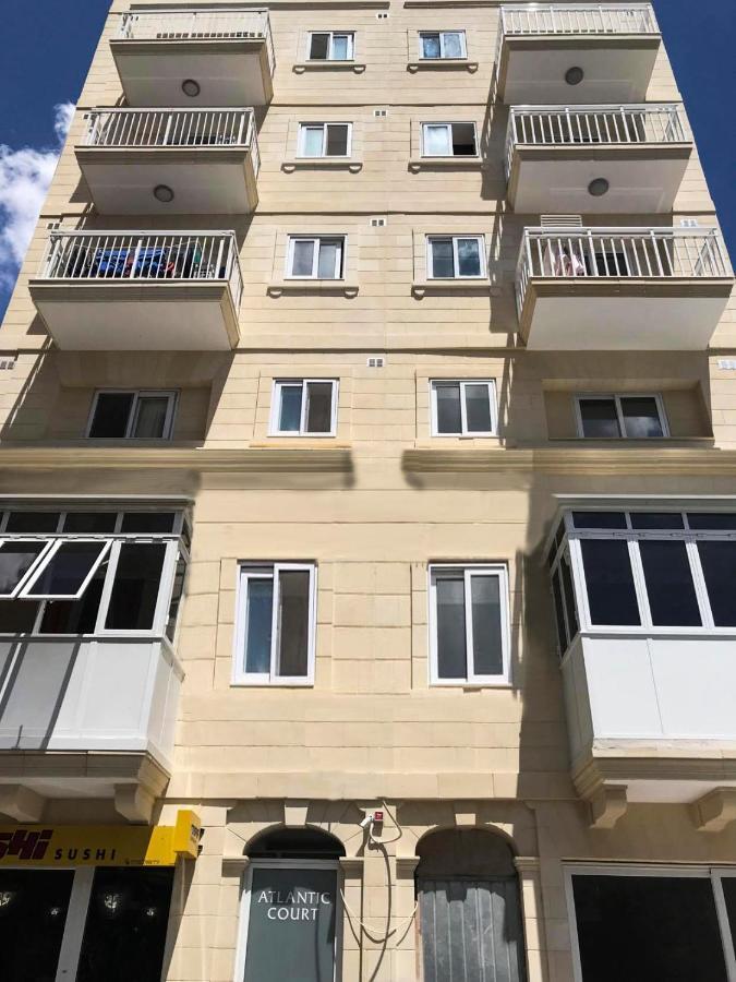 F7 Room 1, Private Double Room With Private Bathroom In Shared Flat Msida Kültér fotó